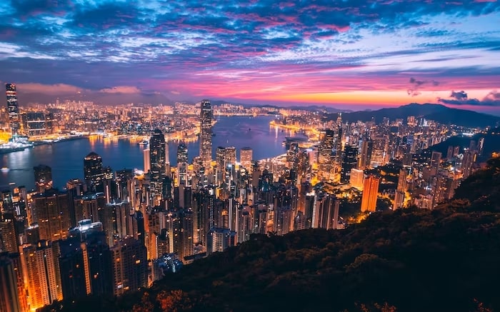 Hong Kong’s Cultural and Economic Differences with China