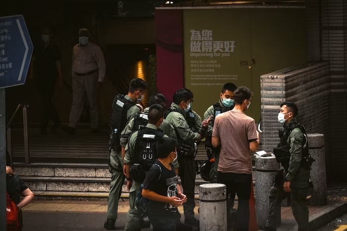 Is gun-related police brutality a problem in Hong Kong