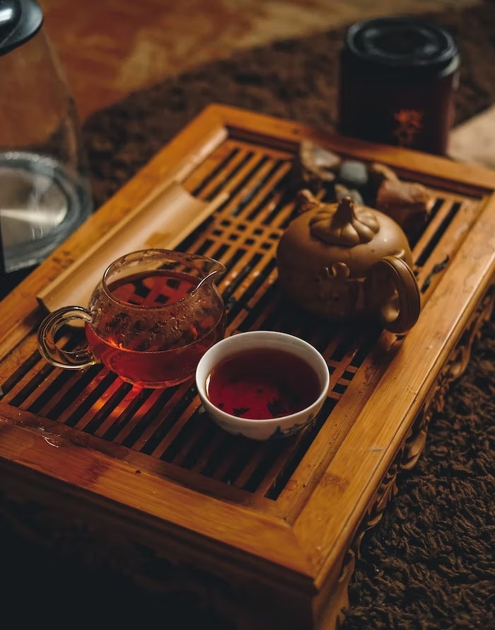 What are the rules to follow for tea in Hong Kong